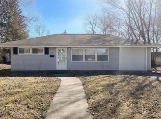 604 E South St, Greenville, IL