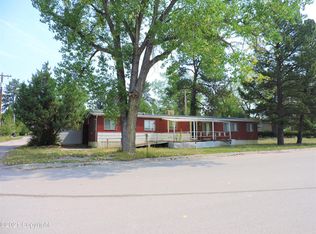 1103 6th St, Upton, WY 82730