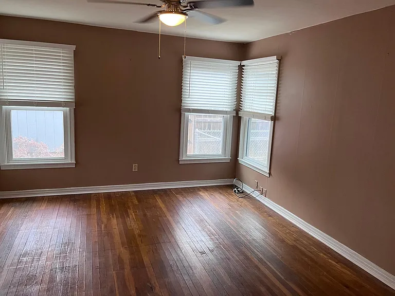 105 Penrose St — Photo 6