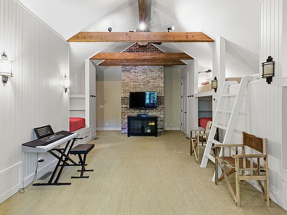 47th image of 167 Pollywood Ln