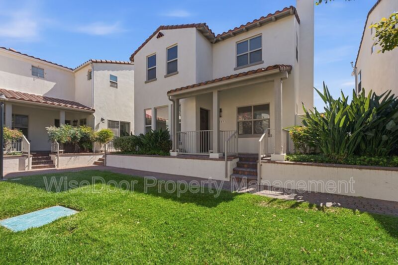 1st image of 1087 Waterfall Way