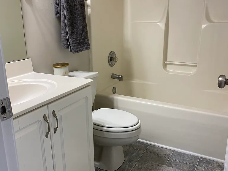 121 Fawnbrook Dr — Photo 9