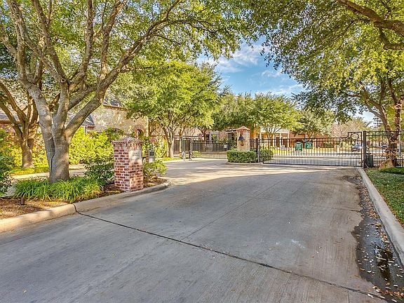 5th image of 2512 Waters Edge Ln