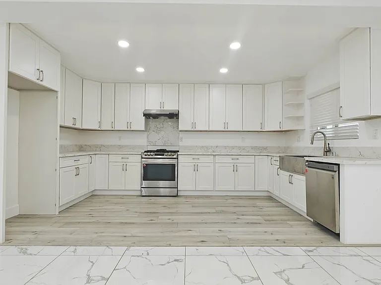 1626 Riverside Dr — Photo 28