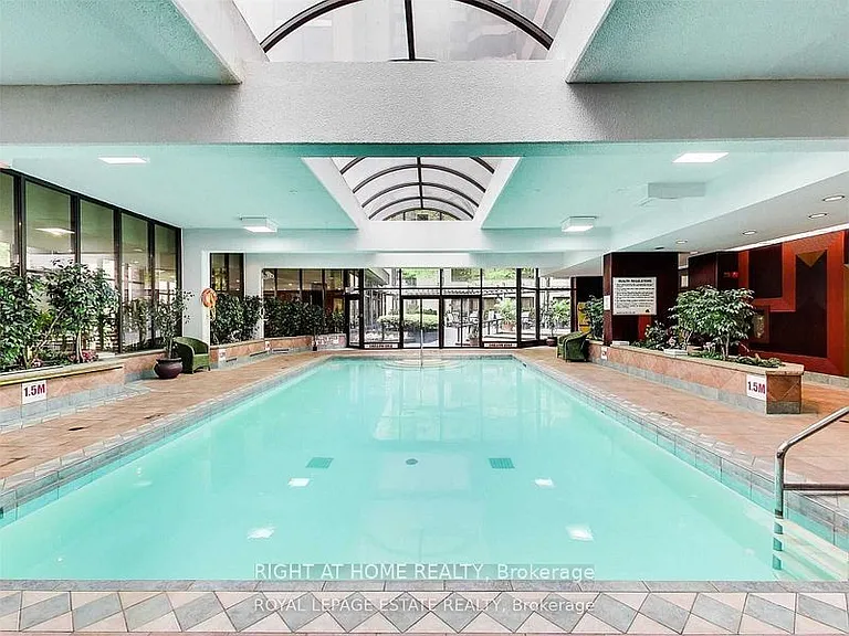 280 Simcoe St #1405 — Photo 39