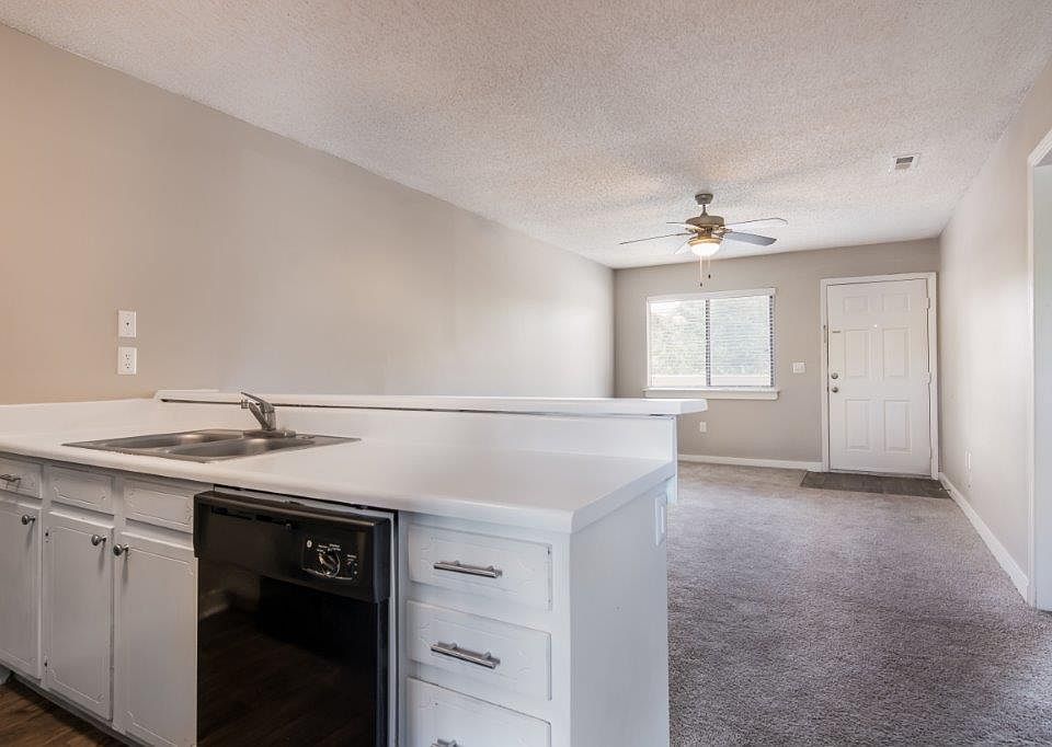 1022 West Apartment Homes Apartment Rentals Gaffney, SC Zillow