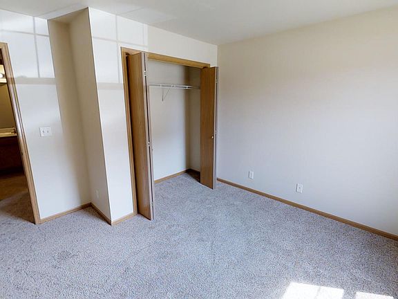 5th image of 1409 Walton Dr Unit 204