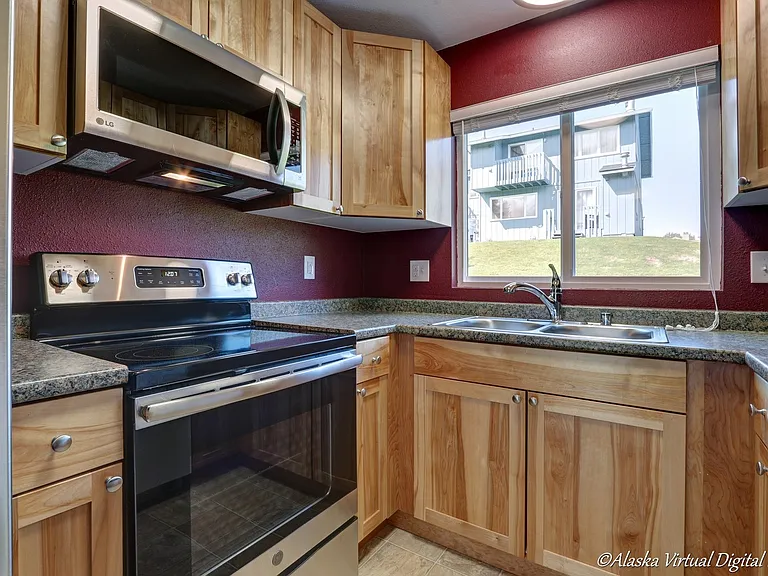 9220 Glenn Haven Dr #8 — Photo 6