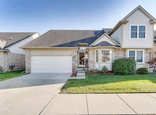 3868 Elvera Ln, Warren, MI 48092
