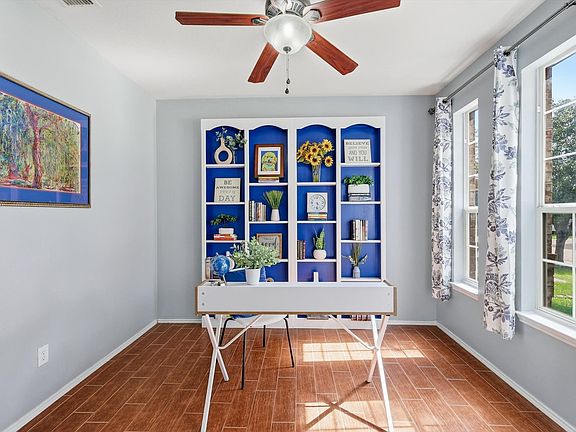 5th image of 11920 Hickory Cir