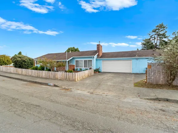 1811 Heather Ln, Eureka, CA 95501