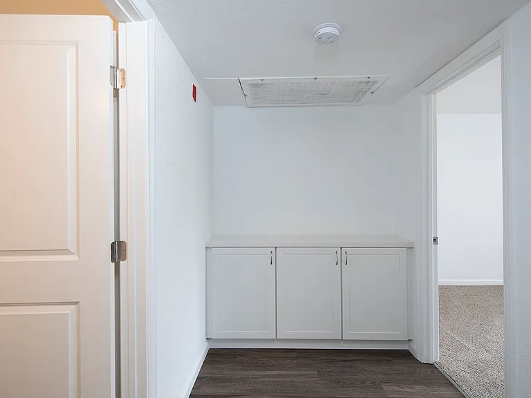 Mission Pacific Apartments — Photo 118