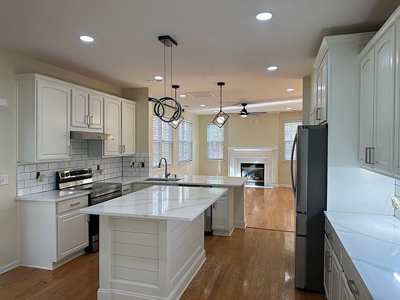 5th image of 9542 Scotland Hall Ct