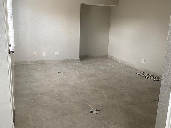 5th image of 13490 Foothill Blvd #205