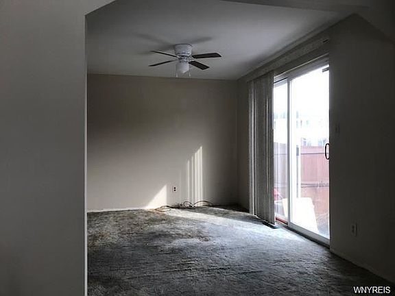 5th image of 15 Parkview Ct
