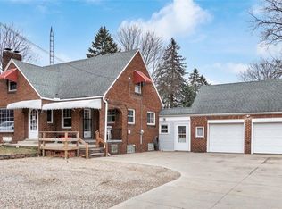 162 Perry Dr NW, Canton, OH 44708