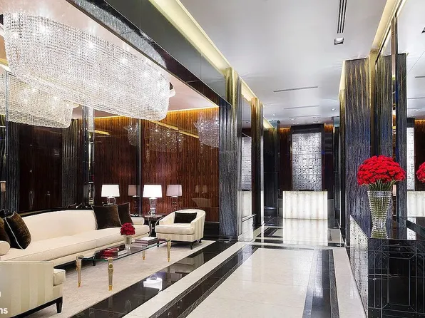 20 W 53rd St #21C, New York, NY 10019