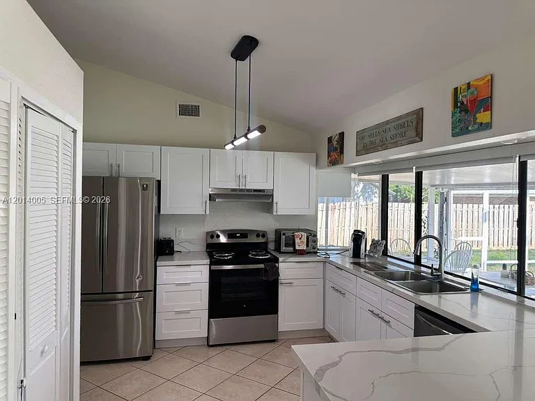 1280 SW Jacqueline Ave — Photo 12