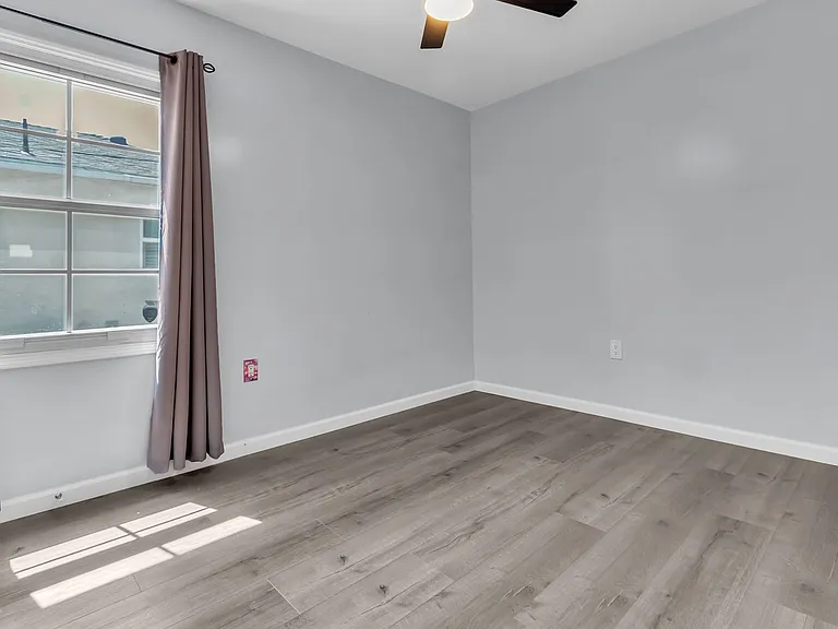 6415 W 87th St — Photo 15