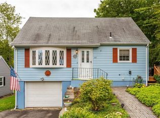 121 Greystone Ave, Bristol, CT 06010