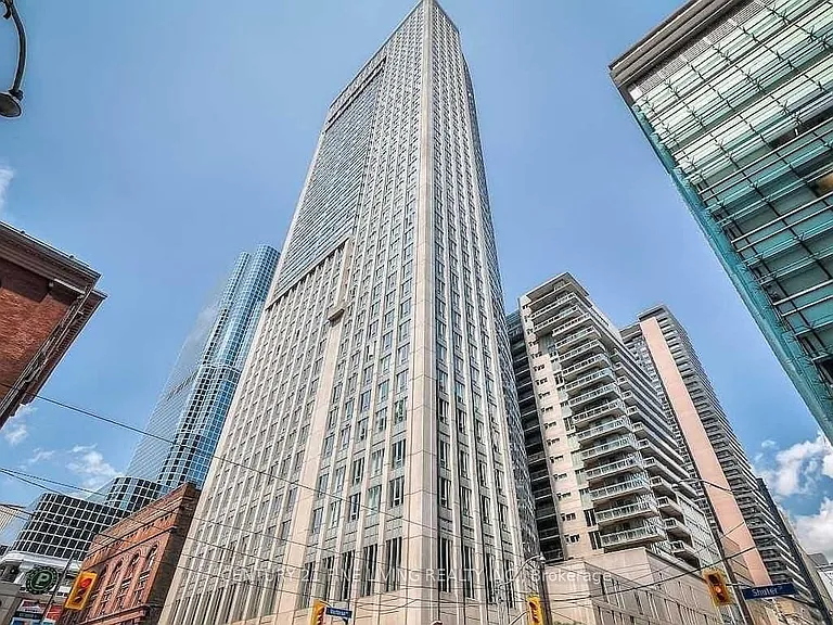 200 Victoria St #1317 — Photo 3