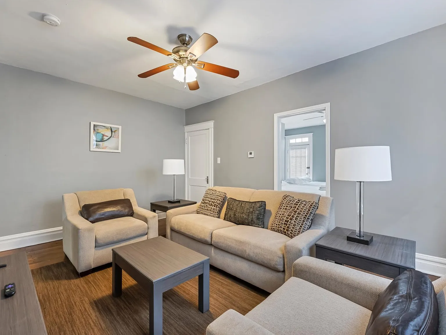 2 bed, 1300 sqft, $1,200 — Photo 4