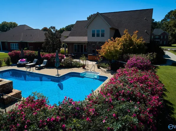 4709 Slalom Run SE, Owens Cross Roads, AL 35763