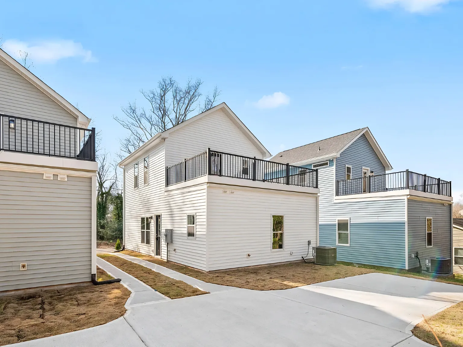 3 bed, 2.5 bath, 1200 sqft, $2,300 — Photo 4