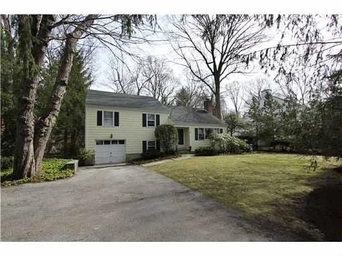 25 Druid Ln photo 1