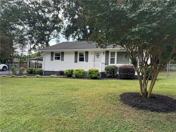 902 Elmhurst St, Winston Salem, NC 27127