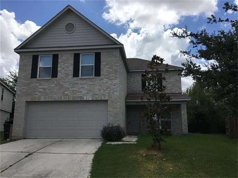 18510 Ranch View Trl — Photo 1