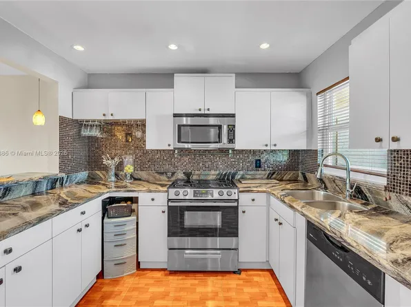 8950 Sunrise Lakes Blvd APT 311, Fort Lauderdale, FL 33322