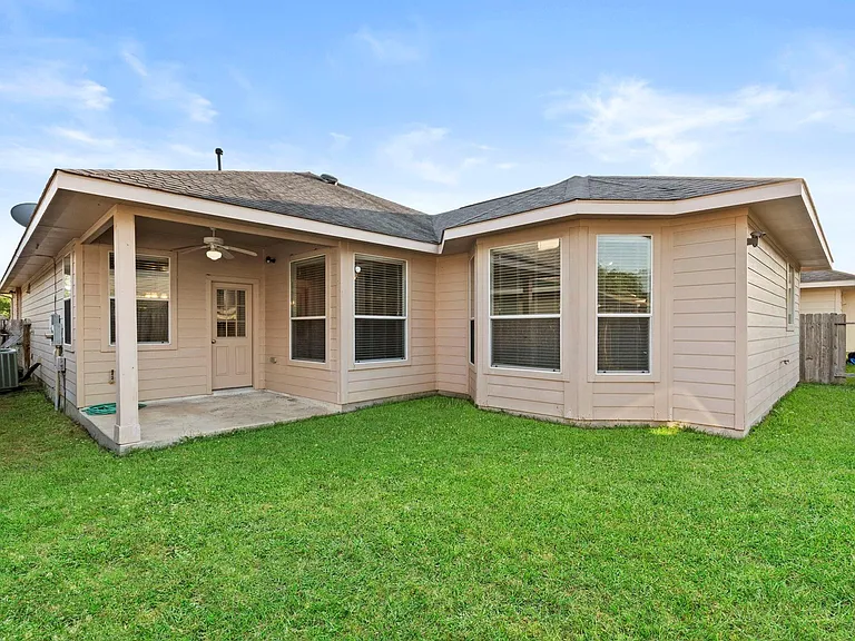 16710 Jelly Park Stone Dr — Photo 7