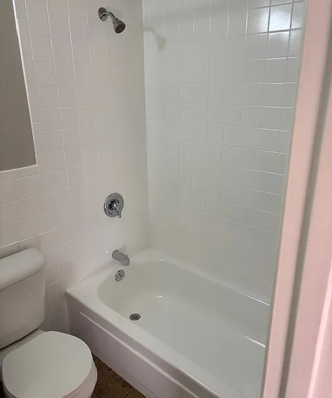 1514 Leeshores Ln #C — Photo 11