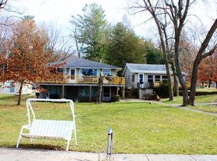 N3755 Tipperary Rd, Poynette, WI 53955