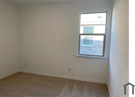 1308 Rousseau Dr — Photo 7