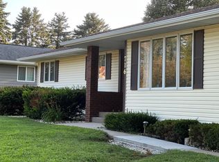 716 Meadow Ln, Storm Lake, IA 50588