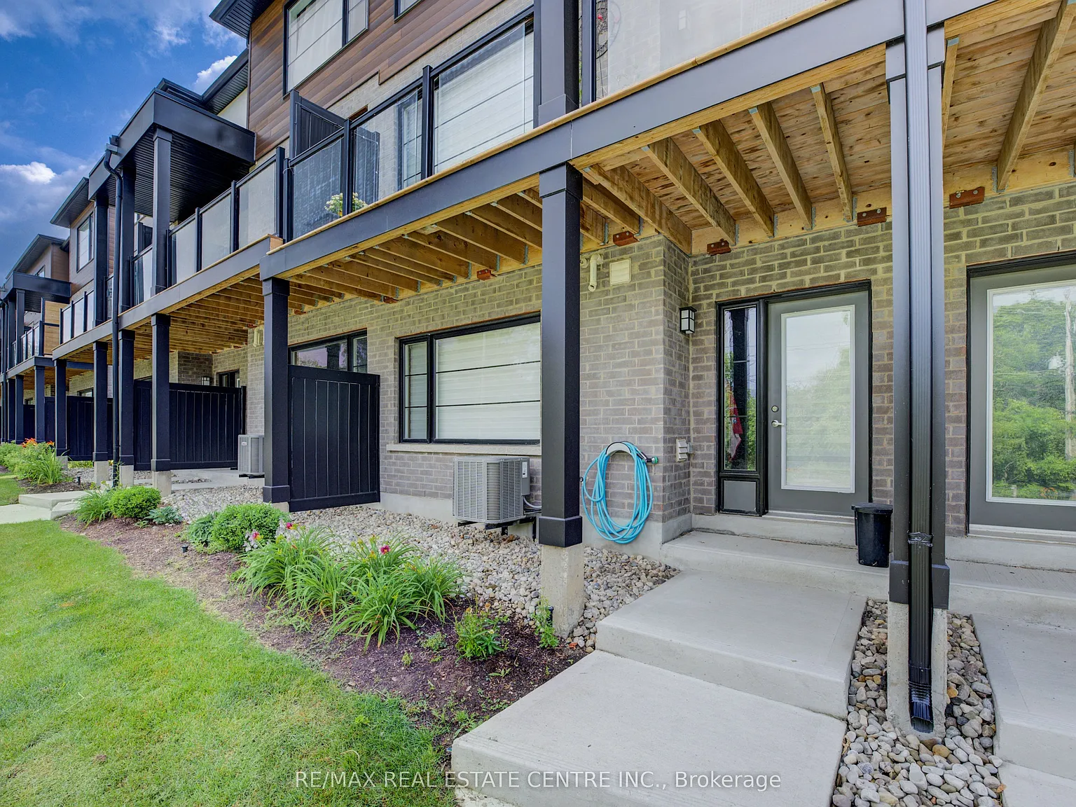 3 bed, $2,900 — Photo 3