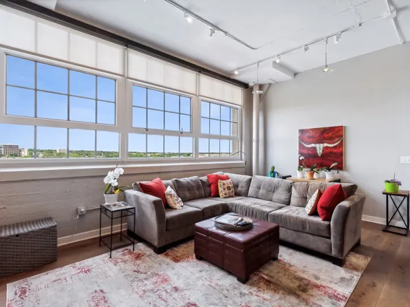 2600 W 7th St APT 1429, Fort Worth, TX 76107