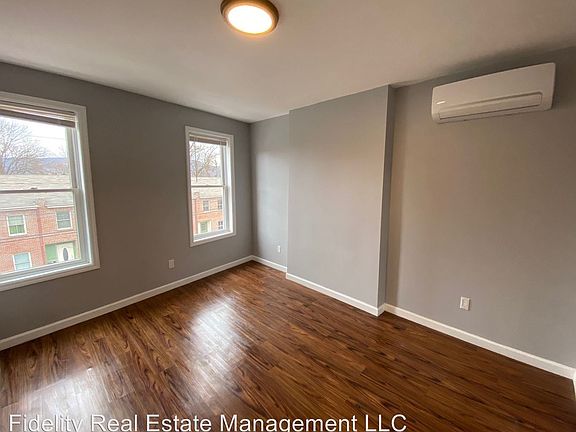 5th image of 343 Liberty St Floor 2