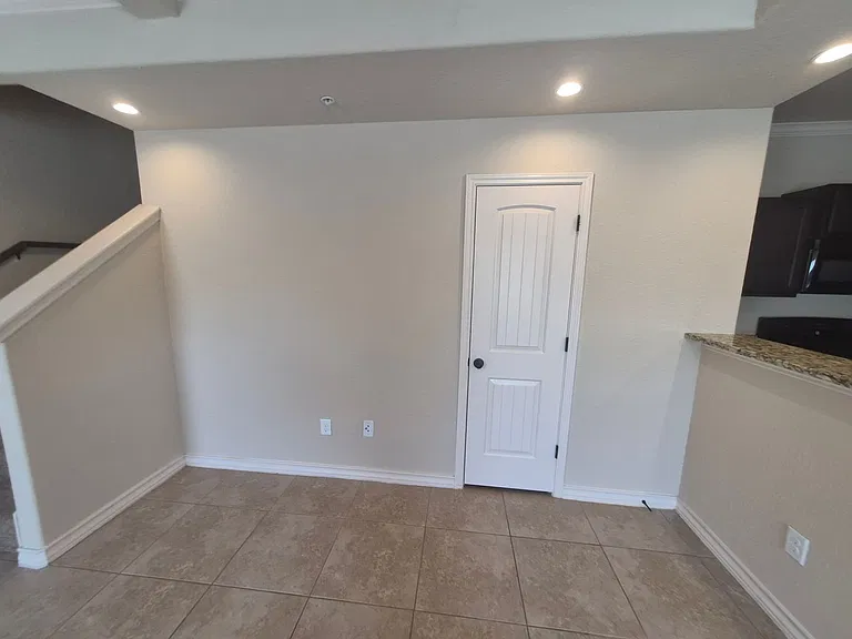 6618 Arancione Ave #101 — Photo 8