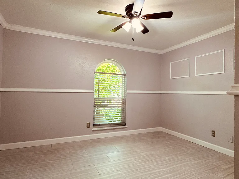153 W Way Dr — Photo 17