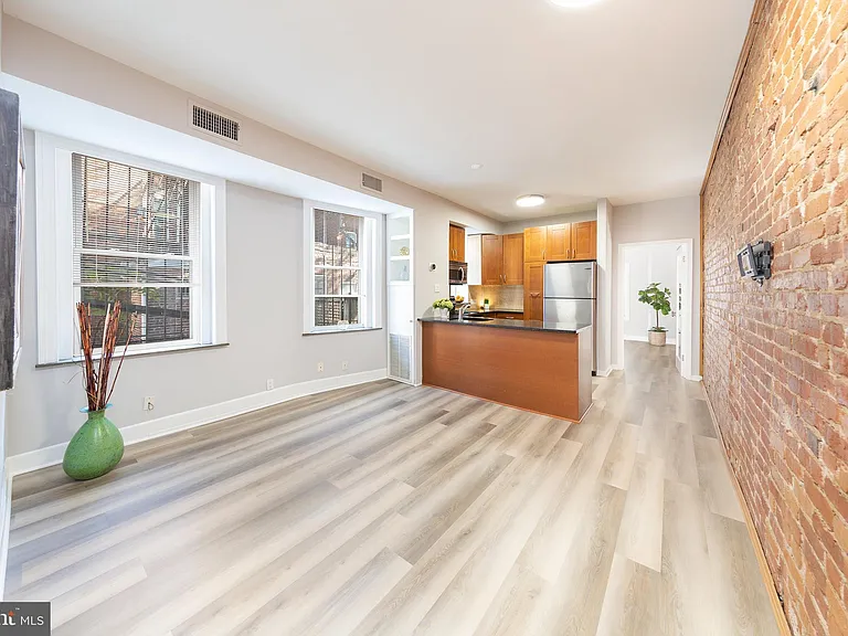 1706 U St NW #104 — Photo 9