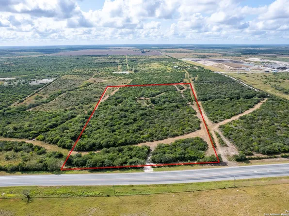 5527 W State Highway 72, Kenedy, TX 78119