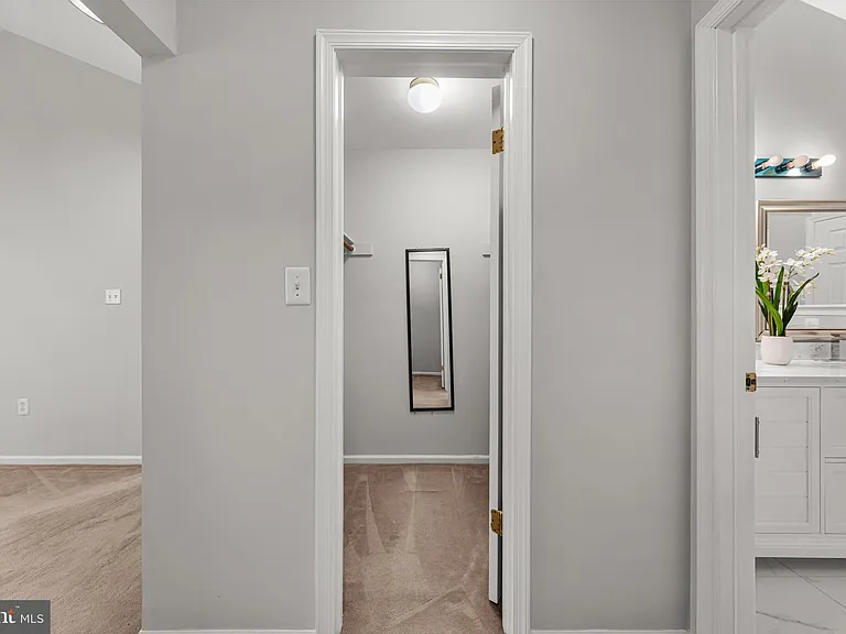 16 Lee Ct — Photo 40