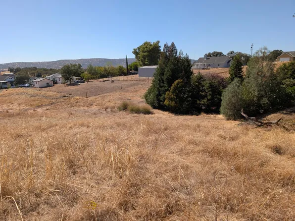 3270 Arrowhead St, Copperopolis, CA 95228