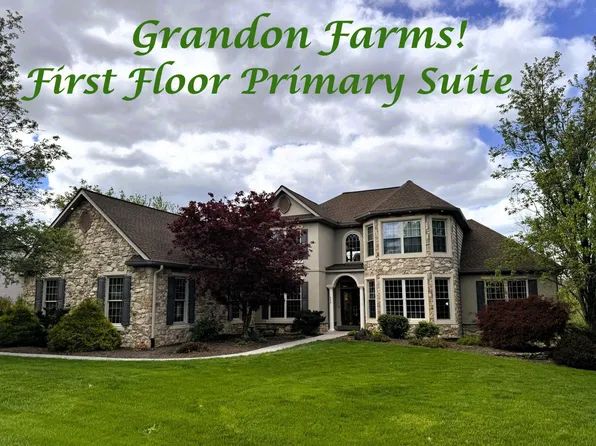 880 Sawgrass Ln, Mechanicsburg, PA 17050