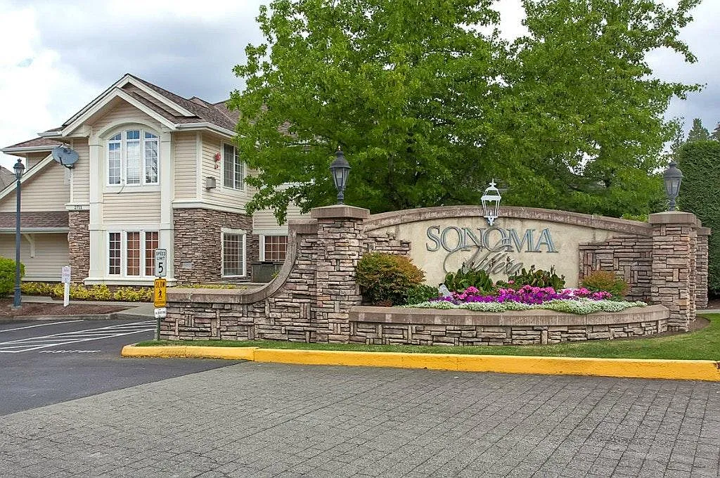 16125 Juanita Woodinville Way — Photo 1