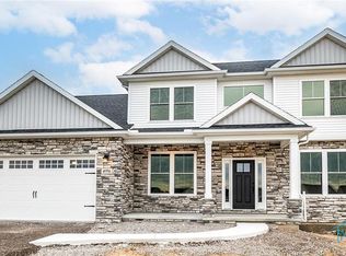 4956 Buckeye Dr, Monclova, OH