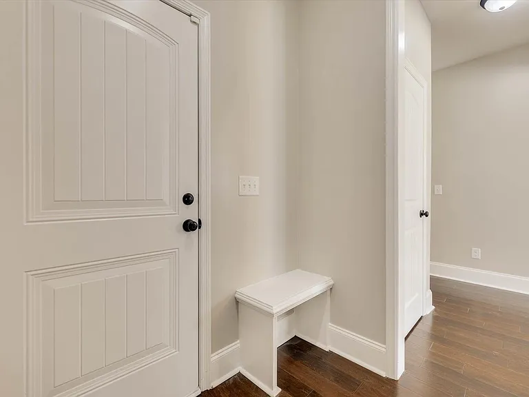 127 Radcliff Dr — Photo 25